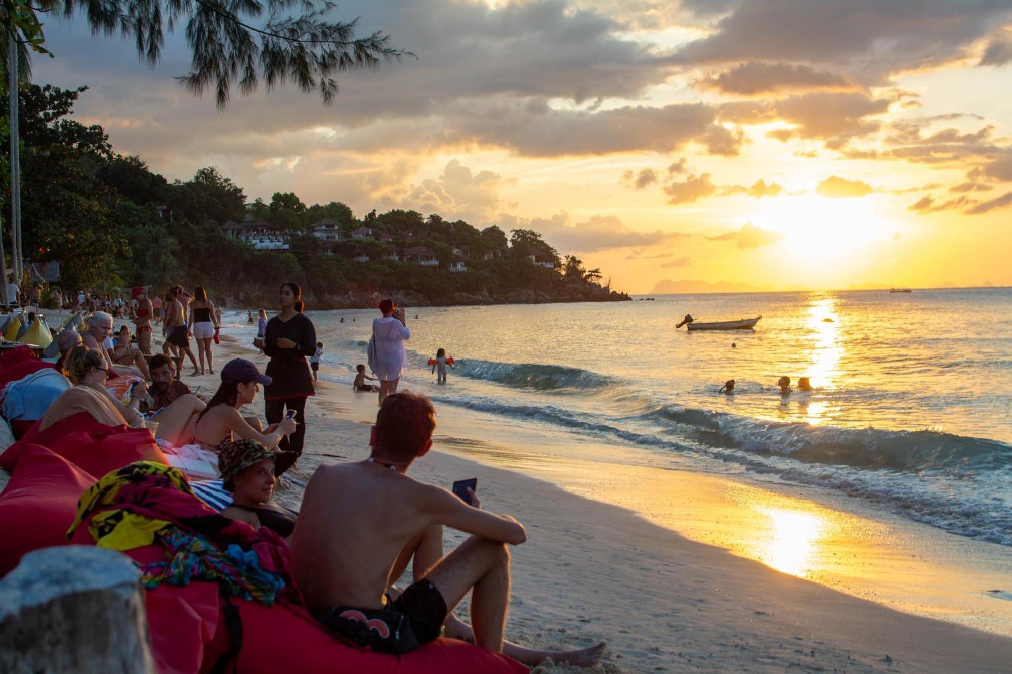 Amara Beach Resort Koh Phangan Haad Yao Buitenkant foto